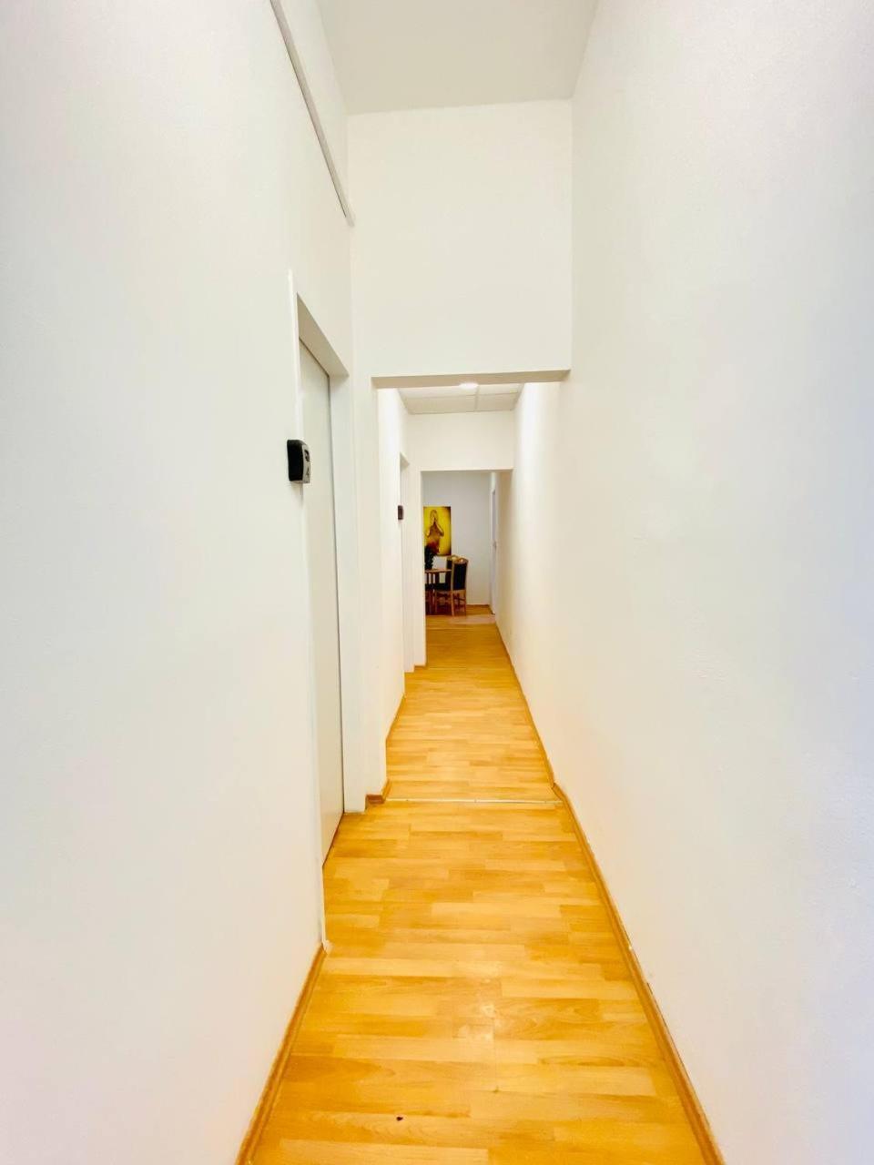 Comfortable Room In The 23Rd District Of Vienna Fr4 Ngoại thất bức ảnh