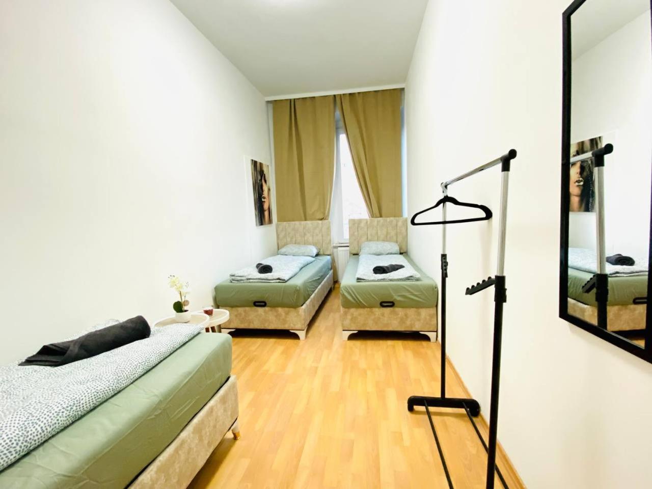 Comfortable Room In The 23Rd District Of Vienna Fr4 Ngoại thất bức ảnh